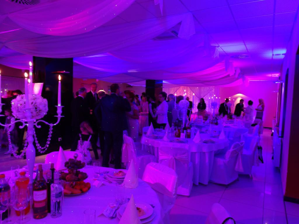 Hotel Wityng Ślesin المظهر الخارجي الصورة