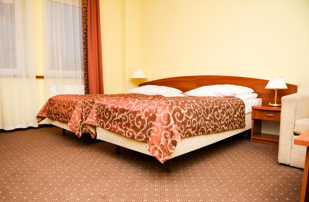 Hotel Wityng Ślesin الغرفة الصورة