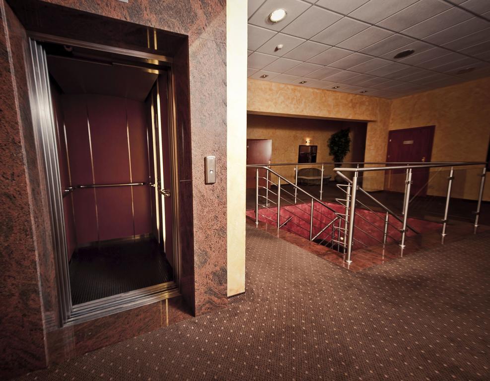 Hotel Wityng Ślesin المظهر الخارجي الصورة